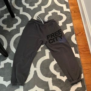 Womens Free City Sweatpants